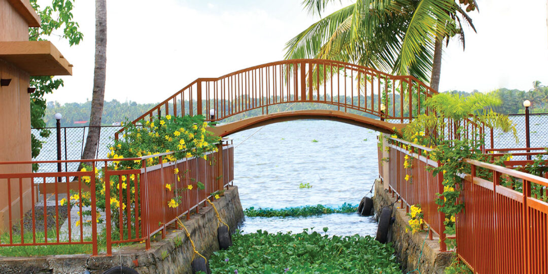 Lake View Resort Alleppey Mannath Ayur Island