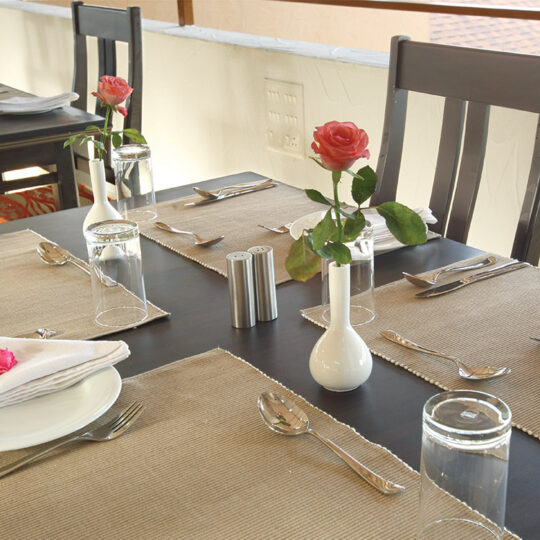 Dining in Mannath Ayur Island Alappuzha